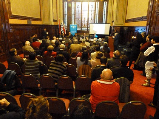 Imagen del encuentro Uruguay Por la Paz en el País Vasco llevado a cabo el 5 de junio en Montevideo